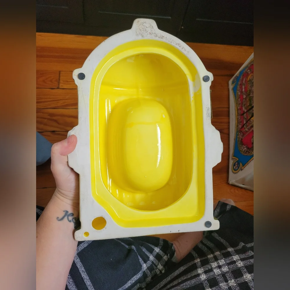 ❤️🩷❤️Super Rare yellow green fire hydrant dog bowl Canine Cafe 1995